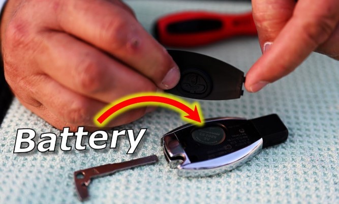 How to Change Battery in Mercedes Key Fob