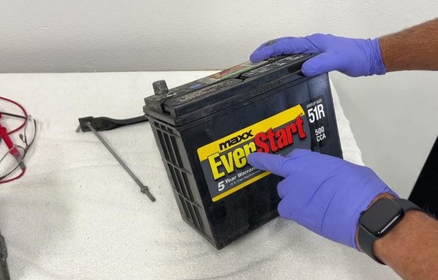 Who Makes EverStart Batteries